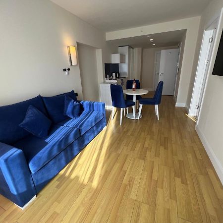 Orbi City Lux Apartment Batoemi Buitenkant foto