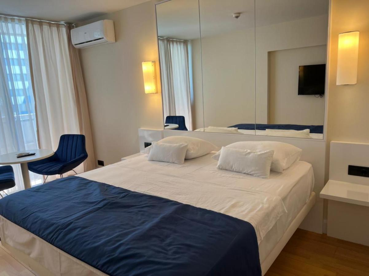 Orbi City Lux Apartment Batoemi Buitenkant foto