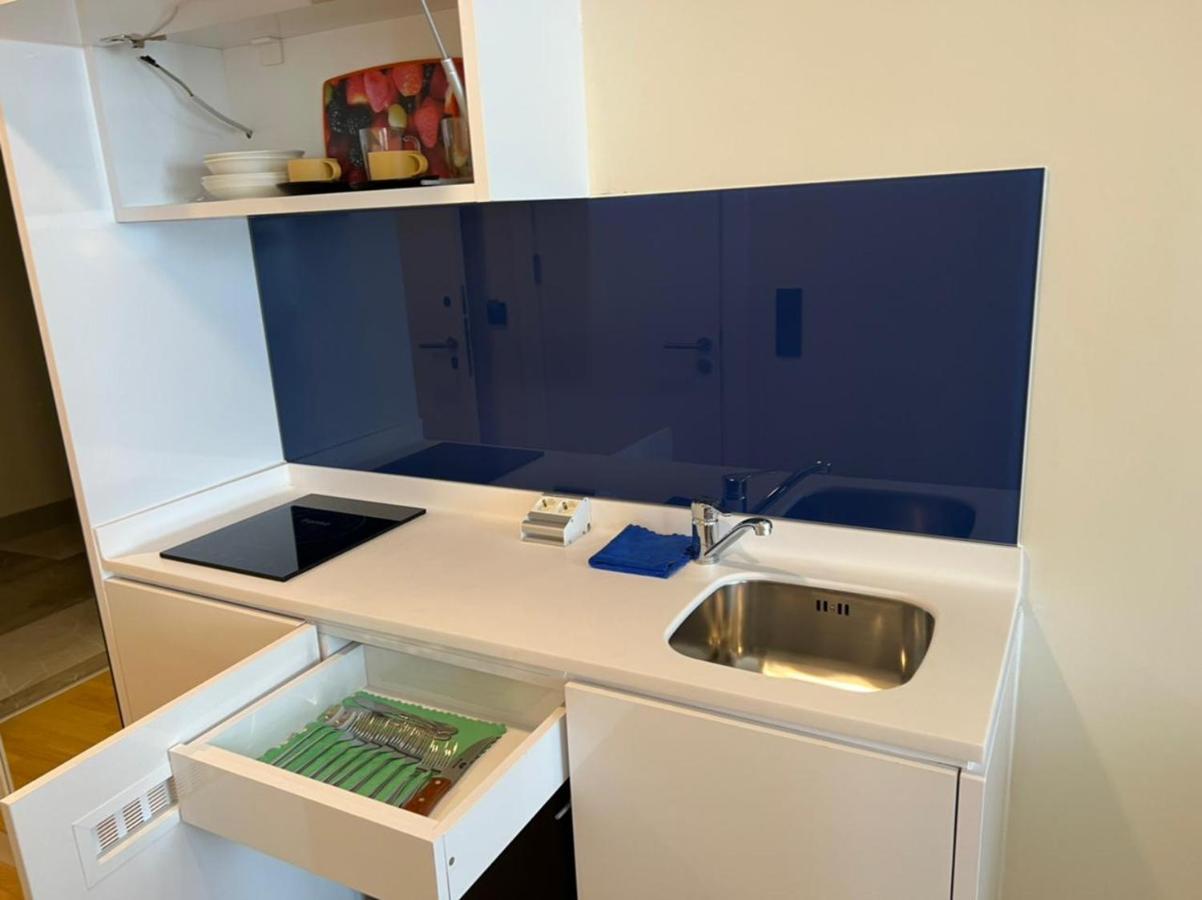 Orbi City Lux Apartment Batoemi Buitenkant foto