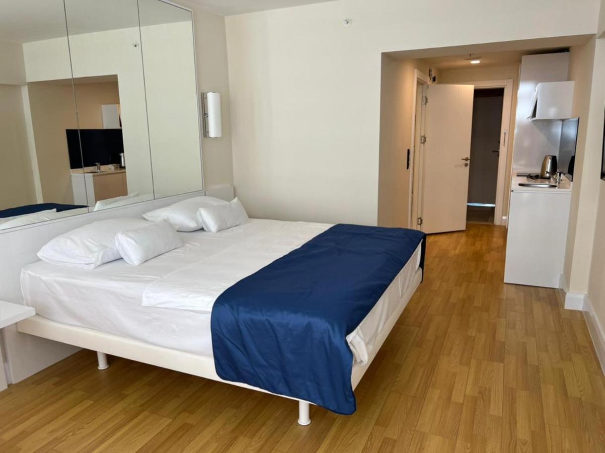 Orbi City Lux Apartment Batoemi Buitenkant foto
