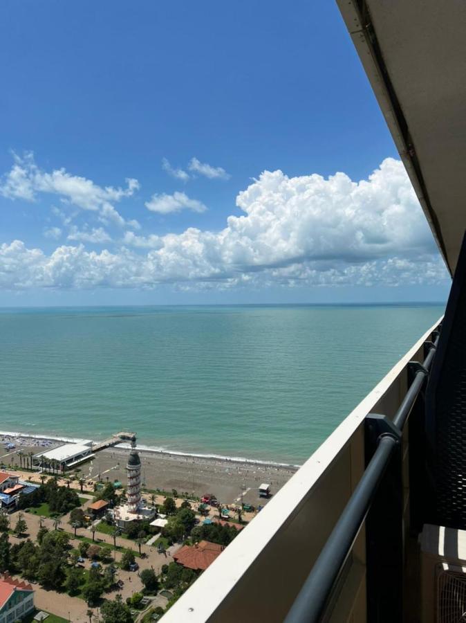 Orbi City Lux Apartment Batoemi Buitenkant foto