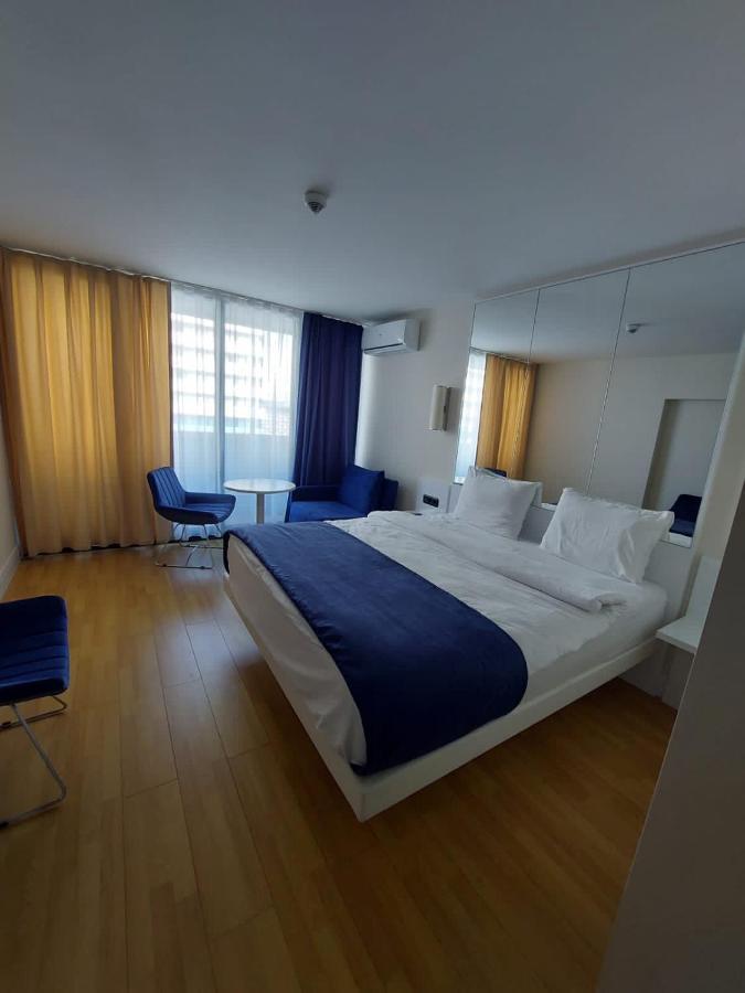Orbi City Lux Apartment Batoemi Buitenkant foto
