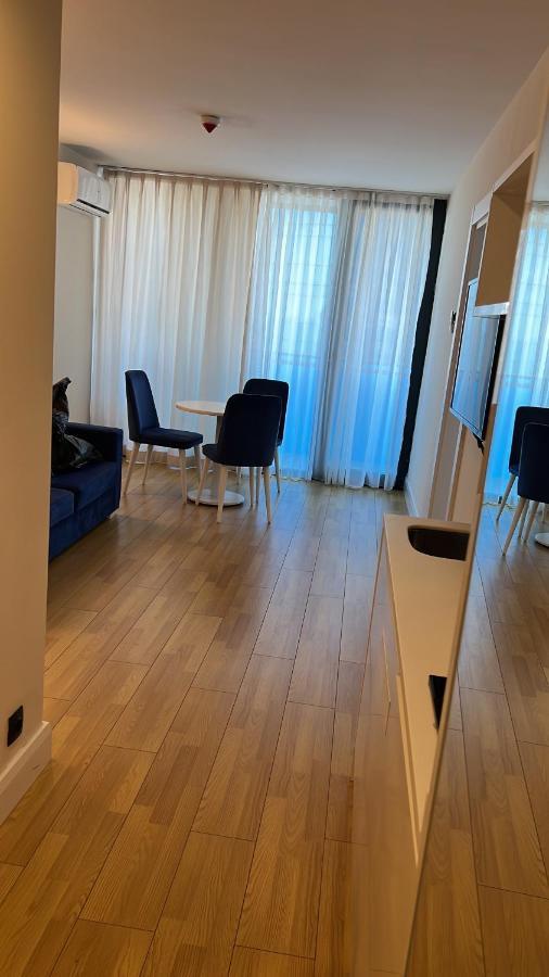Orbi City Lux Apartment Batoemi Buitenkant foto
